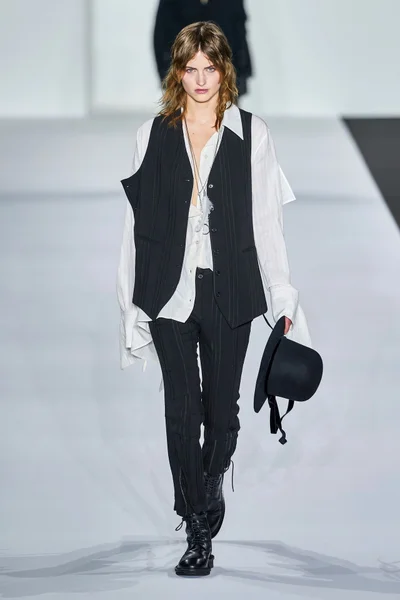 Look 21